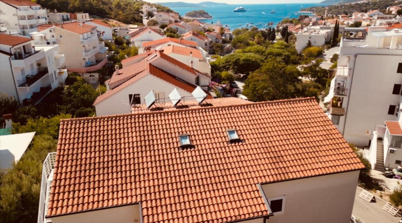 Apartments Riljic Hvar Town Buitenkant foto
